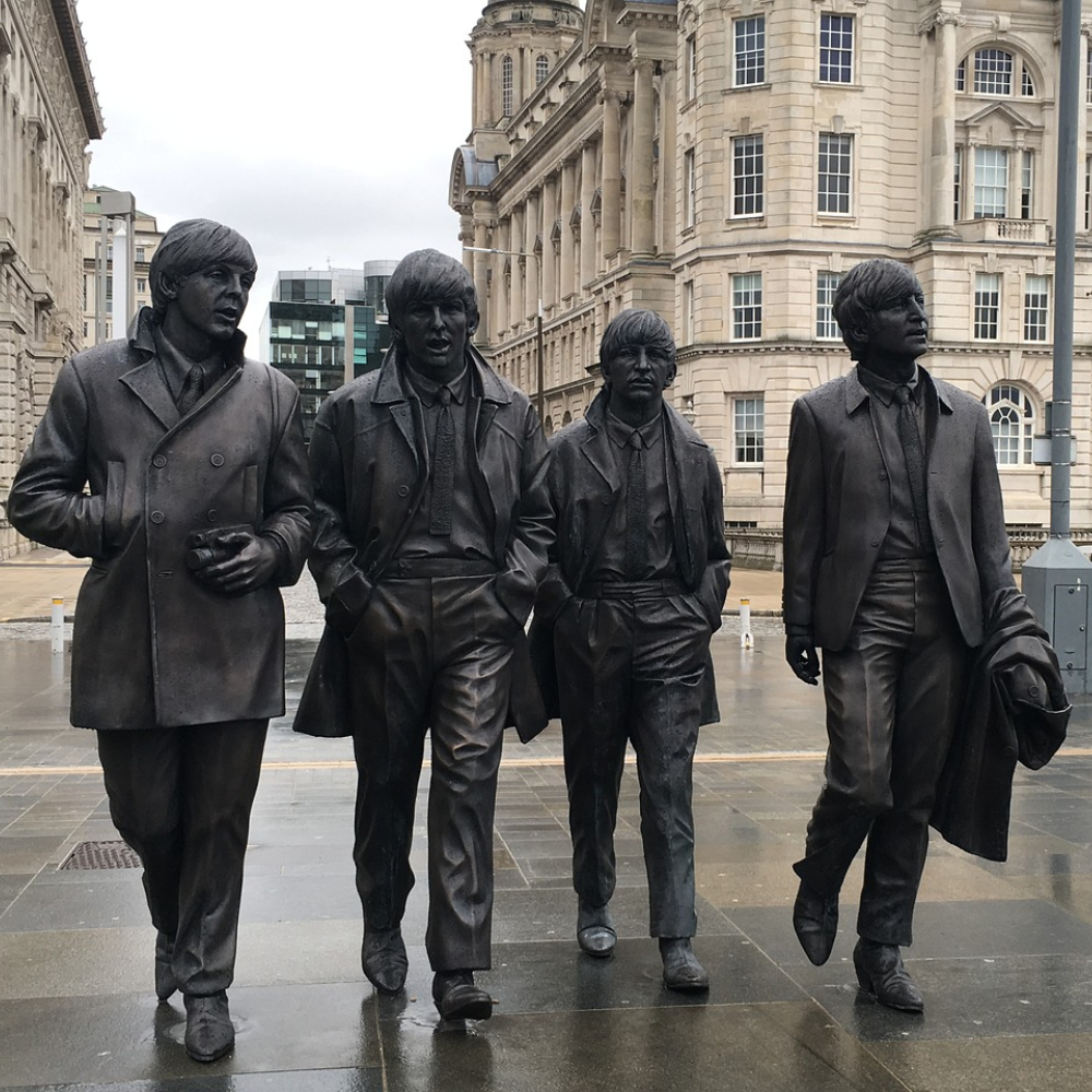 Fue escrita con canciones de The Beatles, Claude Debussy y Béla Bartók